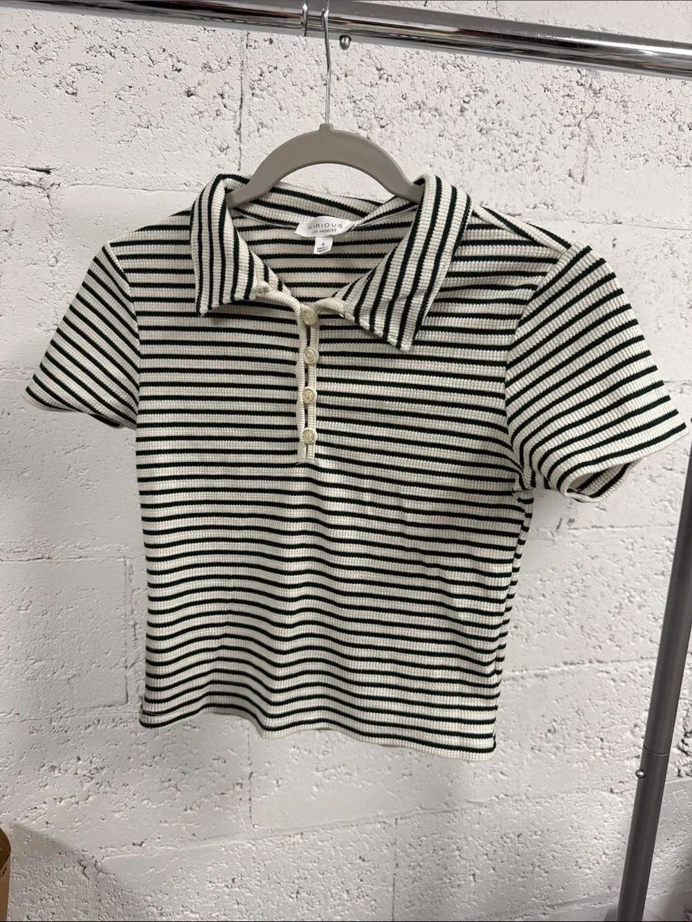 Ribbed Polo Top in Cream & Black Stripe KIRIOUS Cropped Collared Tee Size Small